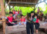 Bunda Literasi Sikka Fista Sambuari Kago Resmikan Pondok Literasi Nuba Nanga Di Desa Tana Duen