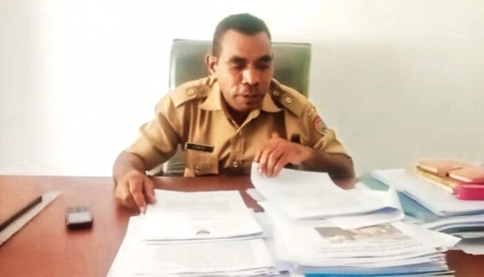 Camat Alor Tengah Utara Desak Bupati Alor Iskandar Lakamau Percepat Pelantikan Sekda Definitif