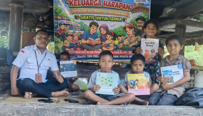 Kisah Naza Syain Hidupkan Aksara Di Rumah Gudang Pelosok Alor